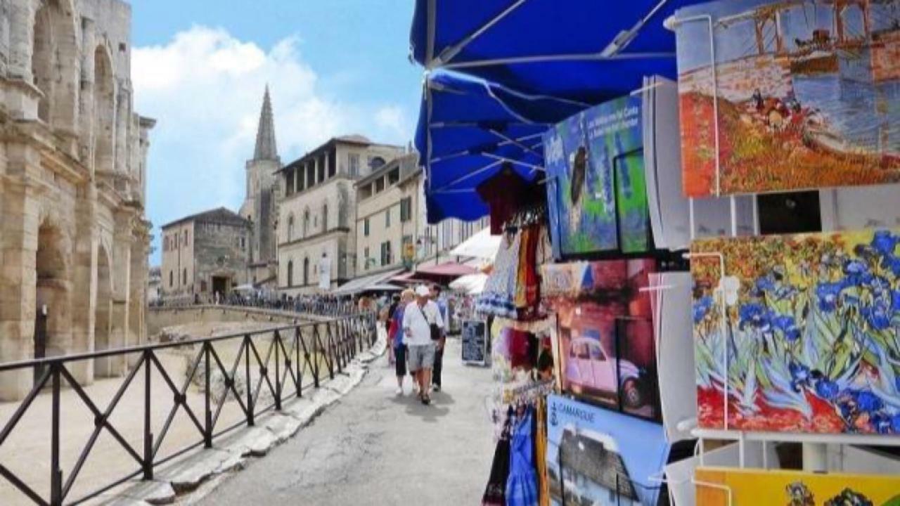 Studio avec vue sur les arénes Arles Extérieur photo