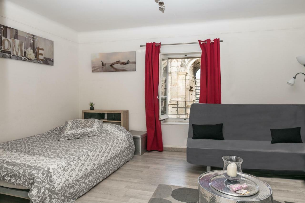 Studio avec vue sur les arénes Arles Extérieur photo