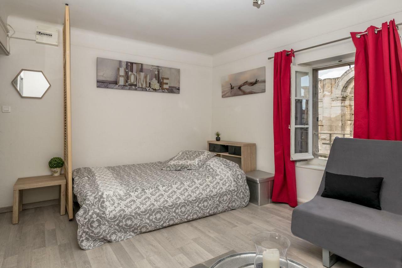Studio avec vue sur les arénes Arles Extérieur photo
