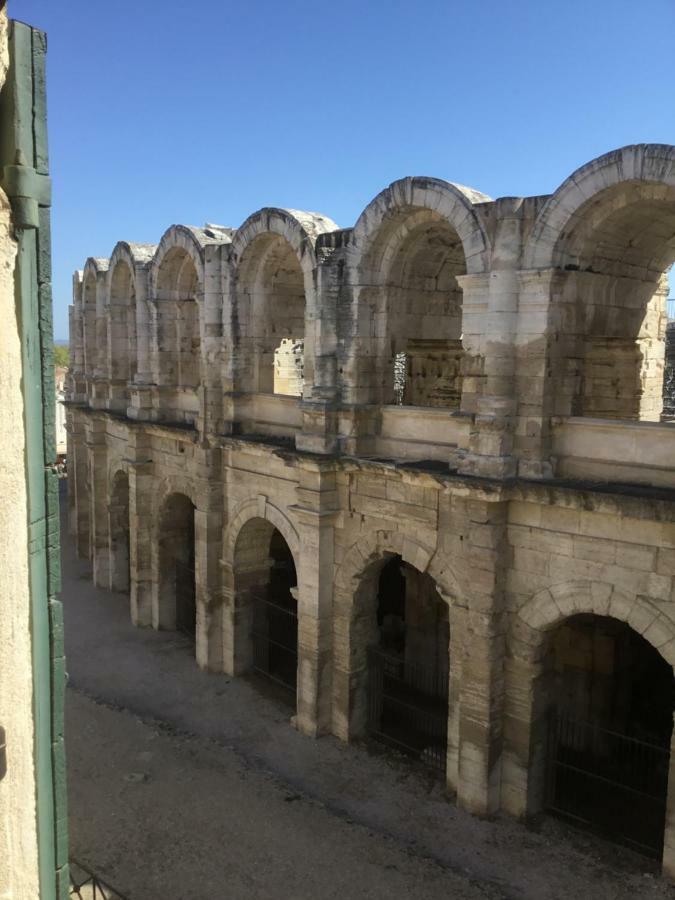 Studio avec vue sur les arénes Arles Extérieur photo